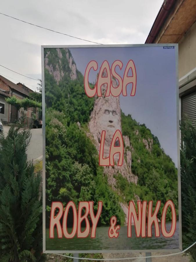 Отель La Roby Si Niko Дубова Экстерьер фото